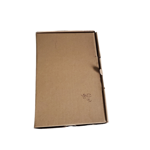 NEW IN BOX Boston Design Studios Women's Heels Studded Pumps Mint Size 8.5 - Picture 15 of 15